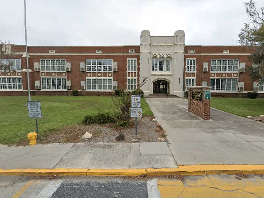 RODNEY B. COX ELEMENTARY SCHOOL